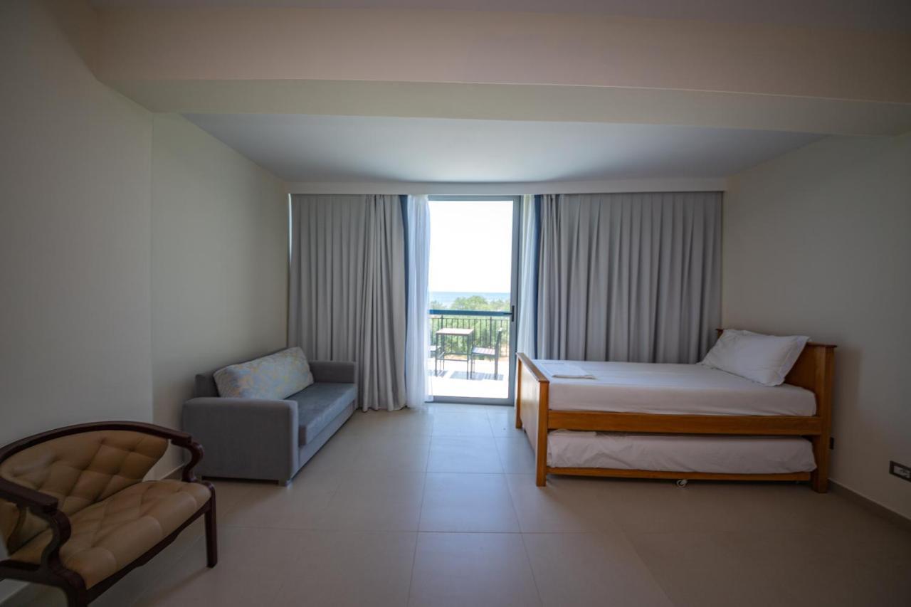 Hotel Borshi מראה חיצוני תמונה