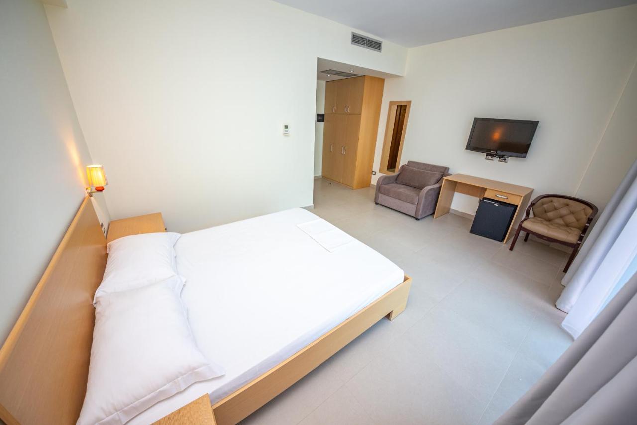 Hotel Borshi מראה חיצוני תמונה