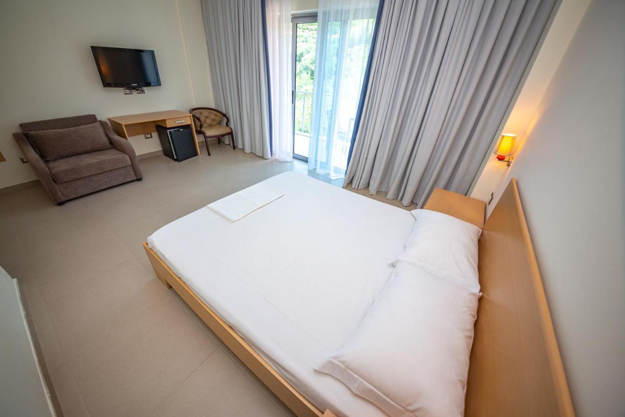 Hotel Borshi מראה חיצוני תמונה