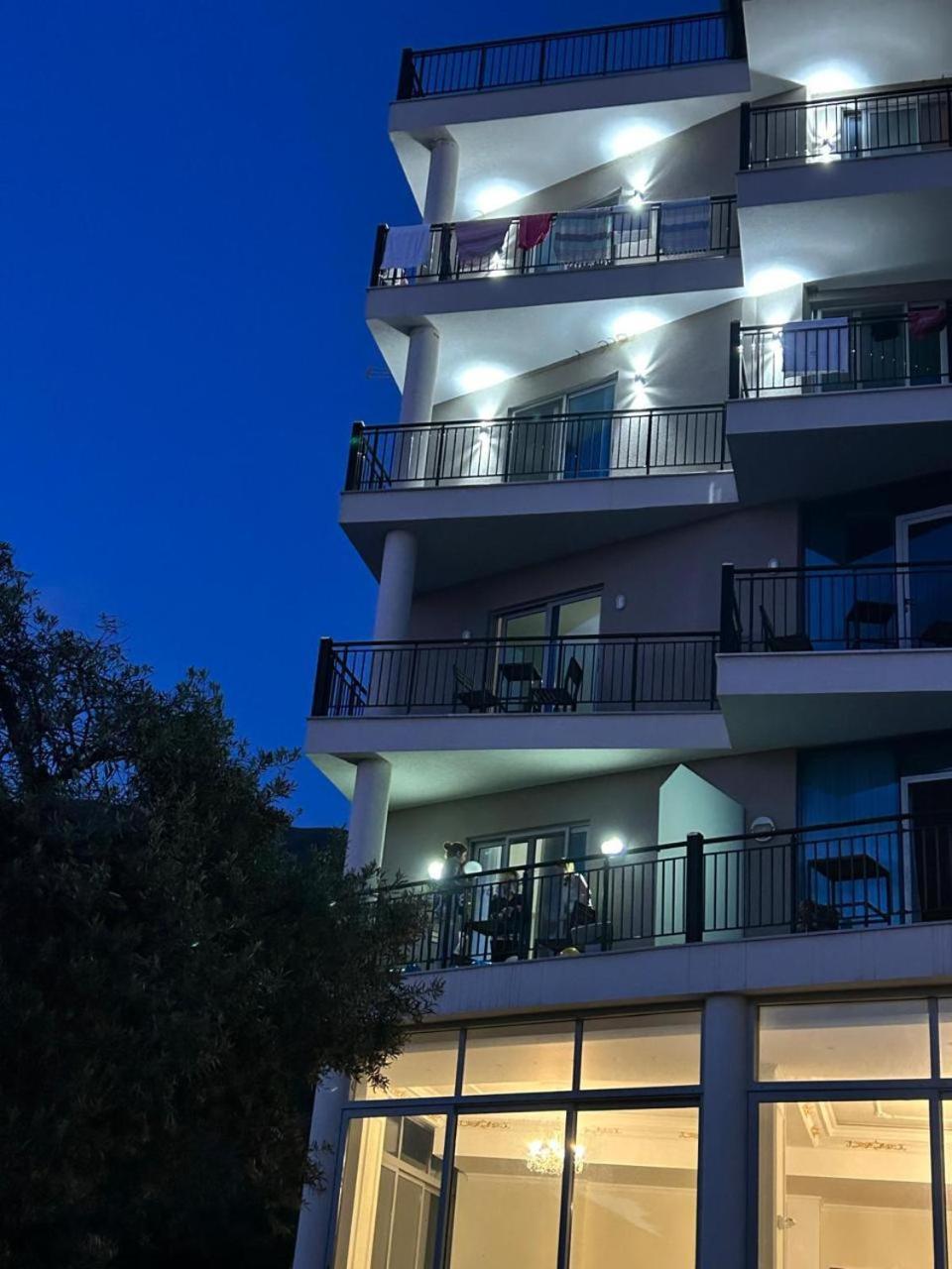 Hotel Borshi מראה חיצוני תמונה