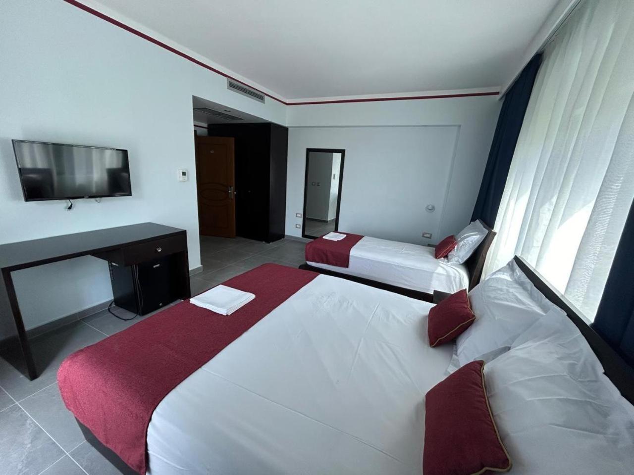 Hotel Borshi מראה חיצוני תמונה