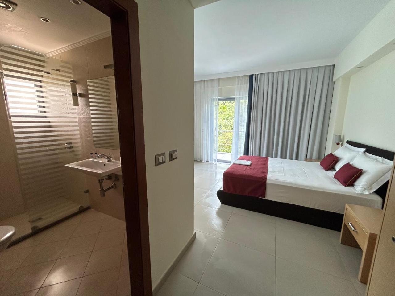 Hotel Borshi מראה חיצוני תמונה